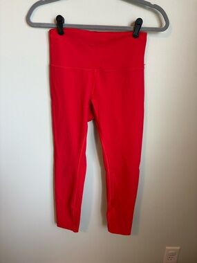 Lululemon Wunderunder High Waist Leggings Size 8 - Red